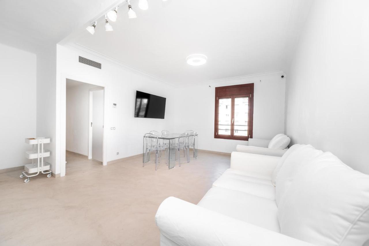 Granvia732 Apartment Barcelona Bagian luar foto