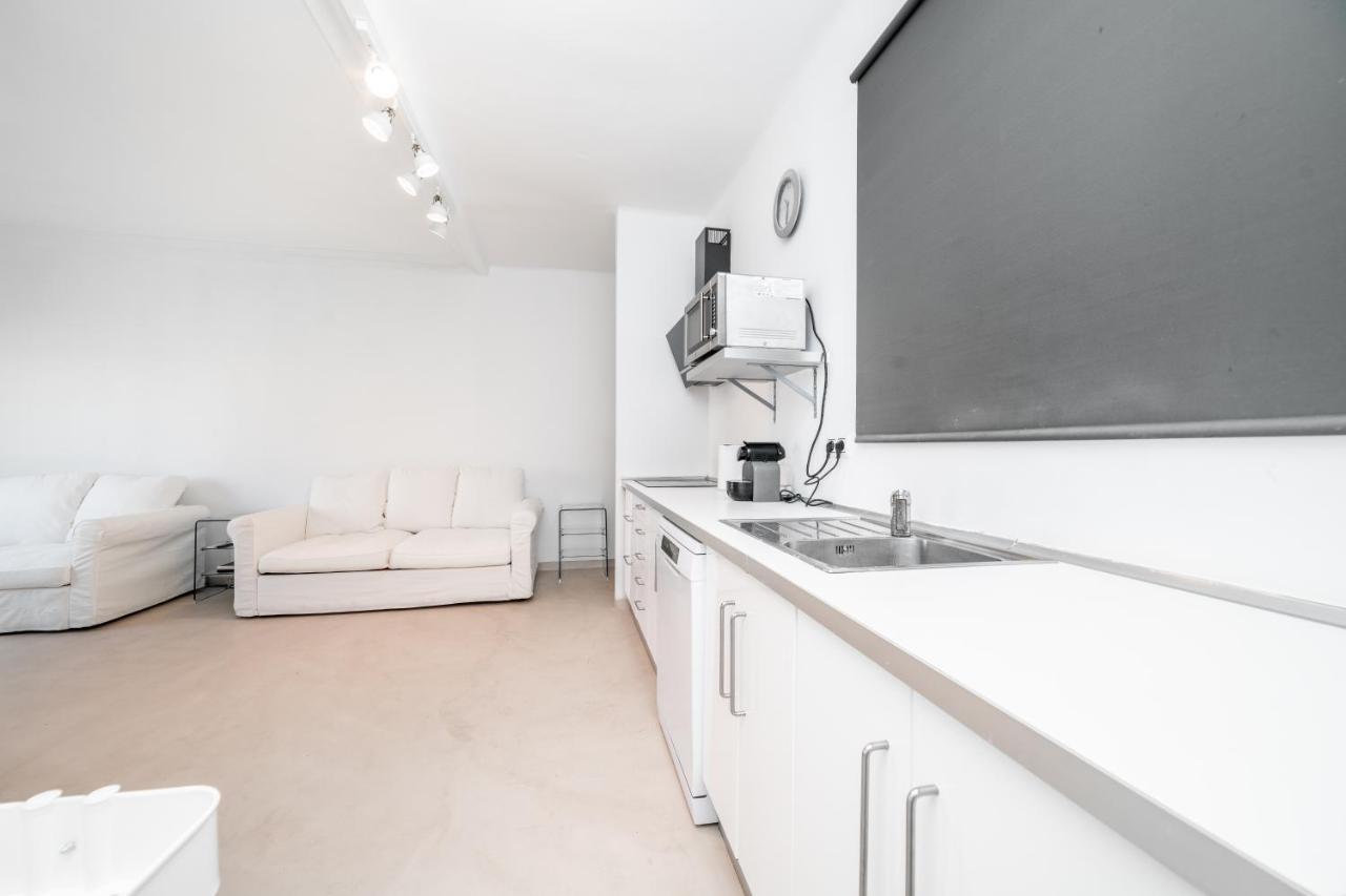 Granvia732 Apartment Barcelona Bagian luar foto